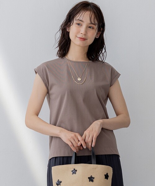 組曲(クミキョク)の「フレンチスリーブカットソー(Tシャツ/カットソー・レディース・グレー系/アイボリー系/ブラック系・2/3)」の3枚目の写真