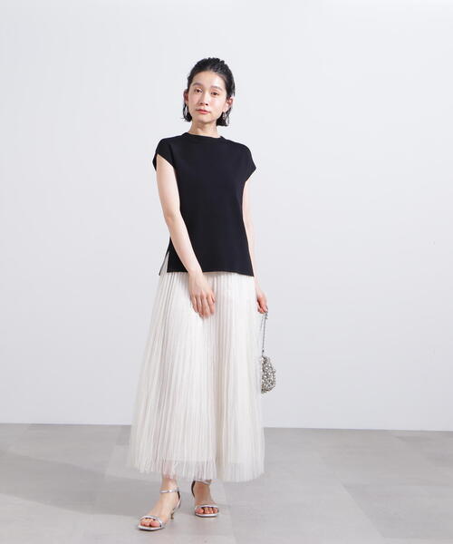 N.（N. Natural Beauty Basic）（エヌエヌナチュラルビューティーベーシック）の「総針モックネックフレンチニット（ニット/セーター・レディース・オフホワイト/ブラック/ブラウン/レッド・MEDIUM）」の11枚目の写真