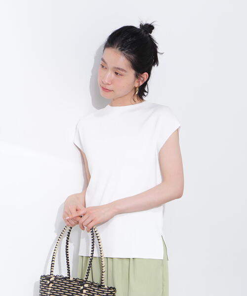N.（N. Natural Beauty Basic）（エヌエヌナチュラルビューティーベーシック）の「総針モックネックフレンチニット（ニット/セーター・レディース・オフホワイト/ブラック/ブラウン/レッド・MEDIUM）」の16枚目の写真