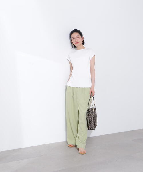 N.（N. Natural Beauty Basic）（エヌエヌナチュラルビューティーベーシック）の「総針モックネックフレンチニット（ニット/セーター・レディース・オフホワイト/ブラック/ブラウン/レッド・MEDIUM）」の17枚目の写真