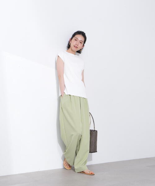 N.（N. Natural Beauty Basic）（エヌエヌナチュラルビューティーベーシック）の「総針モックネックフレンチニット（ニット/セーター・レディース・オフホワイト/ブラック/ブラウン/レッド・MEDIUM）」の19枚目の写真