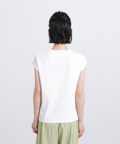 N.（N. Natural Beauty Basic）（エヌエヌナチュラルビューティーベーシック）の「総針モックネックフレンチニット（ニット/セーター・レディース・オフホワイト/ブラック/ブラウン/レッド・MEDIUM）」の22枚目の写真