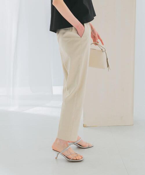 URBAN RESEARCH ROSSO WOMEN(アーバンリサーチ ロッソ)の「ウォッシャブルイージーテーパードパンツ(その他パンツ・レディース・グリーン/グレー系その他/ブラック・FREE)」の5枚目の写真