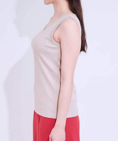 SHOO・LA・RUE(シューラルー)の「カップ付きテレコタンクトップ(タンクトップ・レディース・ブラック/ナチュラル/ホワイト・01/02/03/04)」の17枚目の写真