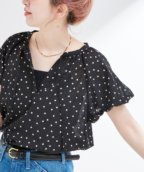 B.C STOCK(ベーセーストック)の「ウォッシャブル / 接触冷感 / バルーンスリーブスキッパーブラウス(シャツ/ブラウス・レディース・ホワイト/ブラック・FREE)」の2枚目の写真