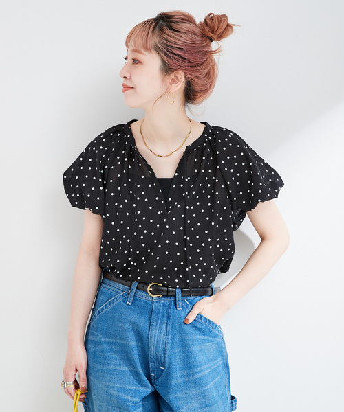 B.C STOCK(ベーセーストック)の「ウォッシャブル / 接触冷感 / バルーンスリーブスキッパーブラウス(シャツ/ブラウス・レディース・ホワイト/ブラック・FREE)」の7枚目の写真