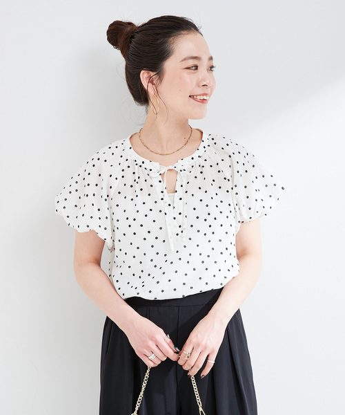 B.C STOCK(ベーセーストック)の「ウォッシャブル / 接触冷感 / バルーンスリーブスキッパーブラウス(シャツ/ブラウス・レディース・ホワイト/ブラック・FREE)」の14枚目の写真