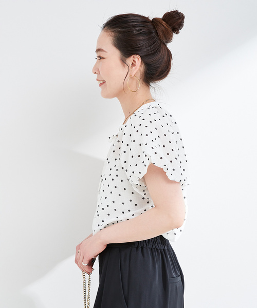B.C STOCK(ベーセーストック)の「ウォッシャブル / 接触冷感 / バルーンスリーブスキッパーブラウス(シャツ/ブラウス・レディース・ホワイト/ブラック・FREE)」の15枚目の写真