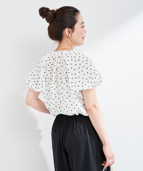 B.C STOCK(ベーセーストック)の「ウォッシャブル / 接触冷感 / バルーンスリーブスキッパーブラウス(シャツ/ブラウス・レディース・ホワイト/ブラック・FREE)」の16枚目の写真