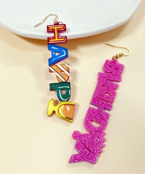 Coo+i(クーイ)の「HAPPY BIRTHDAY 文字形レターピアス(ピアス(両耳用)・レディース・マルチ・FREE)」の5枚目の写真
