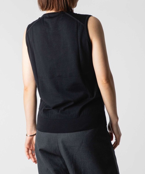 JOHN SMEDLEY(ジョンスメドレー)の「JOHN SMEDLEY KERRY ジョンスメドレー ノースリーブ コットンニット プルオーバー Tシャツ(Tシャツ/カットソー・レディース・ネイビー/ブラック/ダークグレー/ホワイト系1・LARGE/SMALL/MEDIUM)」の9枚目の写真
