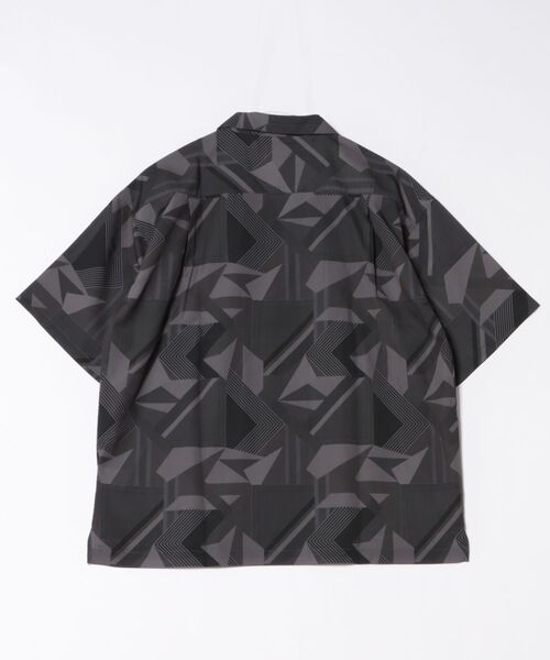 Right-on（ライトオン）の「【NEOSARTIC】総柄プリント開襟シャツ（シャツ/ブラウス・メンズ・ブラック/オフホワイト/グリーン・L/XL/M）」の15枚目の写真