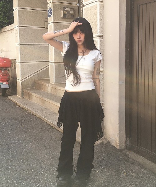 anyonemore(エニワンモア)の「フロントシャーリングリボンレース半袖Tシャツ(Tシャツ/カットソー・レディース・ホワイト/グレー/ブラック・FREE)」の12枚目の写真