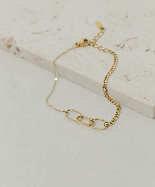 SMELLY（スメリー）の「ステンレスチェーンコンビブレスレット（ブレスレット・レディース・ゴールド・-）」の5枚目の写真
