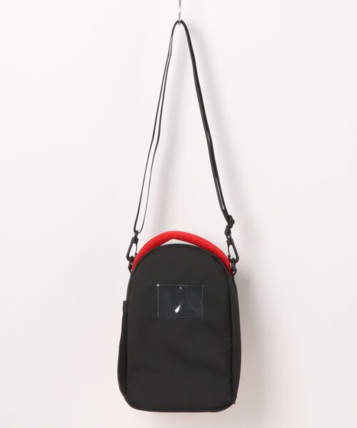 NIKE（ナイキ）の「《NIKEアパレル》ﾌﾗｯｸﾞﾅｲｷ NAN NIKE BUDDIES LUNC（ショルダーバッグ・キッズ・ブラック×レッド/ネイビー・フリー）」の3枚目の写真