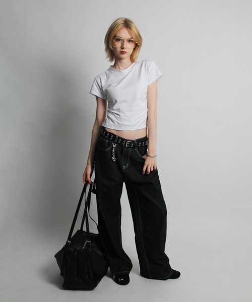 IMARI(イマリ)の「【 IMARI / イマリ 】 サイド シャーリング シンプル Tシャツ(Tシャツ/カットソー・レディース・グレー/ブラック/ホワイト・L/M)」の11枚目の写真