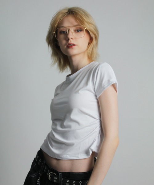 IMARI(イマリ)の「【 IMARI / イマリ 】 サイド シャーリング シンプル Tシャツ(Tシャツ/カットソー・レディース・グレー/ブラック/ホワイト・L/M)」の5枚目の写真