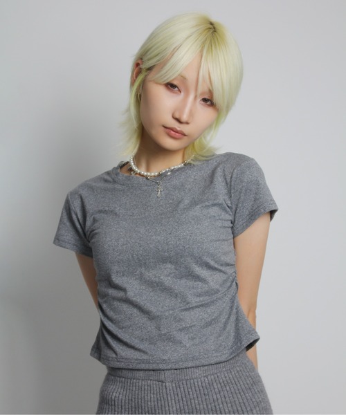IMARI(イマリ)の「【 IMARI / イマリ 】 サイド シャーリング シンプル Tシャツ(Tシャツ/カットソー・レディース・グレー/ブラック/ホワイト・L/M)」の20枚目の写真