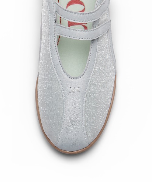 clor（クロル）の「TWIN SHEER MESH SNEAKERS（スニーカー・レディース・ベージュ/ブラック/シルバー・23.0cm/23.5cm/24.0cm/24.5cm/25.0cm）」の10枚目の写真