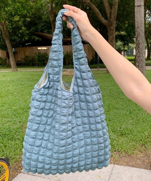 ReRe(リリ)の「ポコポコ素材大容量ポップコーントートバック(トートバッグ・レディース・ミント/ブルー/イエロー/ピンク/オフホワイト/パープル/ブラック・FREE)」の5枚目の写真