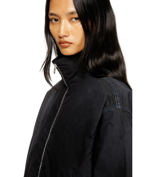 DIESEL（ディーゼル）の「ウィメンズ ジョグ ブルゾン DE-SANDERZ JOGG（ブルゾン・レディース・ブラック・LARGE/SMALL/MEDIUM/X-SMALL）」の2枚目の写真