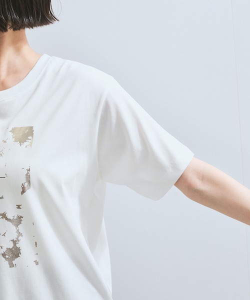 VIS(ビス)の「【接触冷感】箔グラフィックアートTシャツ(Tシャツ/カットソー・レディース・チャコールグレー/ホワイト系その他/ホワイト・FREE)」の8枚目の写真
