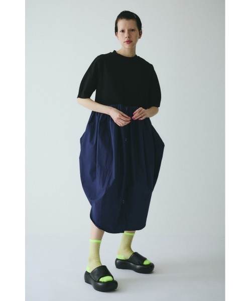 HeRIN.CYE(ヘリンドットサイ)の「Cut docking shirt dress カットドッキングシャツドレス(ワンピース・レディース・ブラック/マジェンタ/グレー・38/36)」の2枚目の写真