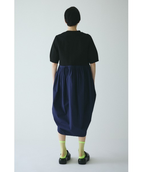 HeRIN.CYE(ヘリンドットサイ)の「Cut docking shirt dress カットドッキングシャツドレス(ワンピース・レディース・ブラック/マジェンタ/グレー・38/36)」の5枚目の写真