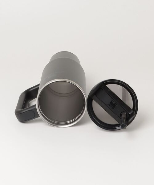 STANLEY（スタンレー）の「スタンレー  H2.0真空スリムクエンチャー 0.88L BLACK 2.0（水筒・メンズ・その他・ONE SIZE）」の4枚目の写真