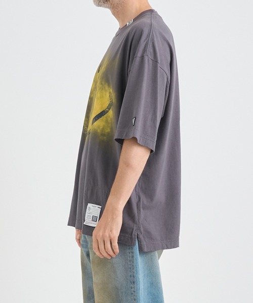 MIHARAYASUHIRO（ミハラヤスヒロ）の「【Maison MIHARAYASUHIRO / メゾンミハラヤスヒロ】SMILY FACE PRINTED TEE（Tシャツ/カットソー・メンズ・ブラック・44/46/48）」の7枚目の写真