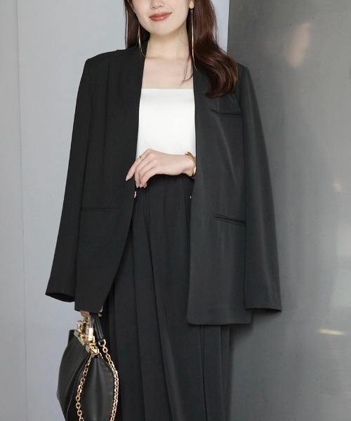 ライトダブルサテンノーカラージャケット（ノーカラージャケット