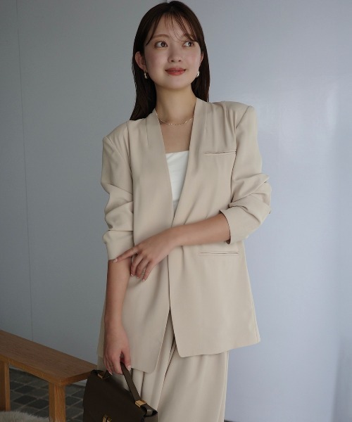 ライトダブルサテンノーカラージャケット（ノーカラージャケット