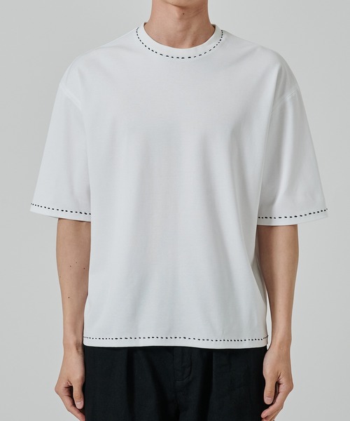 STUDIOUS(ステュディオス)の「【STUDIOUS】HAND STITCH TEE(Tシャツ/カットソー・メンズ・ホワイト/ブラック・1/2)」の3枚目の写真