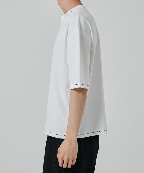 STUDIOUS(ステュディオス)の「【STUDIOUS】HAND STITCH TEE(Tシャツ/カットソー・メンズ・ホワイト/ブラック・1/2)」の4枚目の写真