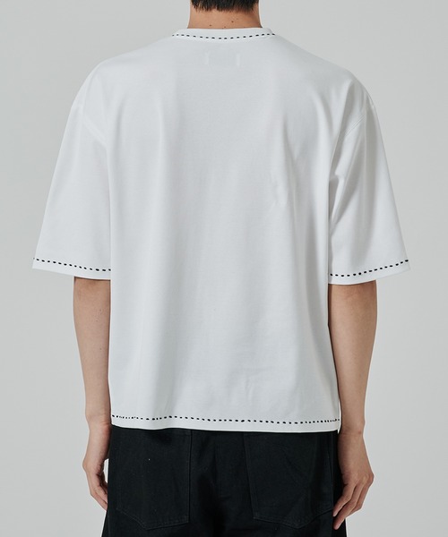 STUDIOUS(ステュディオス)の「【STUDIOUS】HAND STITCH TEE(Tシャツ/カットソー・メンズ・ホワイト/ブラック・1/2)」の5枚目の写真