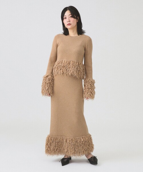 Ray BEAMS(レイビームス)の「RBS / フリンジ キリカエ ニット スカート(スカート・レディース・シルバー/ベージュ・ONE SIZE)」の3枚目の写真