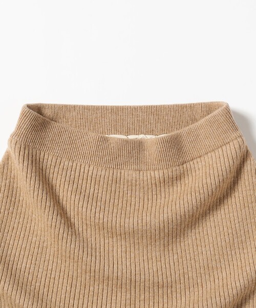 Ray BEAMS(レイビームス)の「RBS / フリンジ キリカエ ニット スカート(スカート・レディース・シルバー/ベージュ・ONE SIZE)」の13枚目の写真