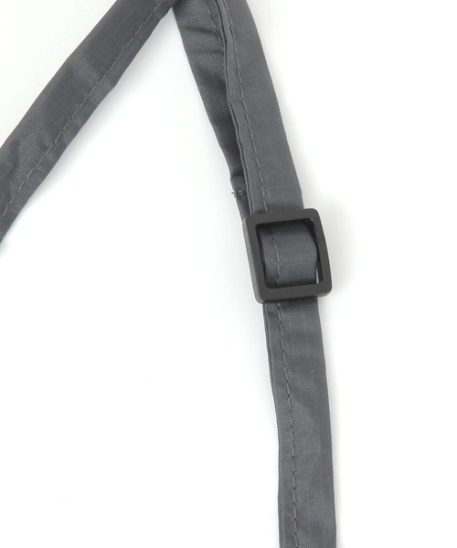 LAKOLE（ラコレ）の「ショルダーパスポートケース / 493704（パスポートケース・レディース・ブラック/グレー・FREE）」の12枚目の写真