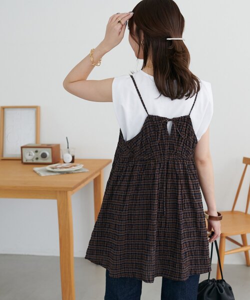 DISCOAT(ディスコート)の「【新色追加!】シャーリングチェックキャミチュニック(チュニック・レディース・ネイビー/ベージュ/アイボリー/ブラウン・FREE)」の11枚目の写真