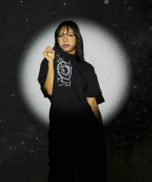 CONVERSE TOKYO(コンバーストウキョウ)の「【この夏の星を見る】TELESCOPE TEE(Tシャツ/カットソー・レディース・ブラック・FREE)」の9枚目の写真