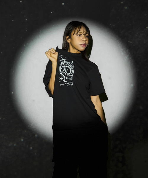 CONVERSE TOKYO(コンバーストウキョウ)の「【この夏の星を見る】TELESCOPE TEE(Tシャツ/カットソー・レディース・ブラック・FREE)」の10枚目の写真