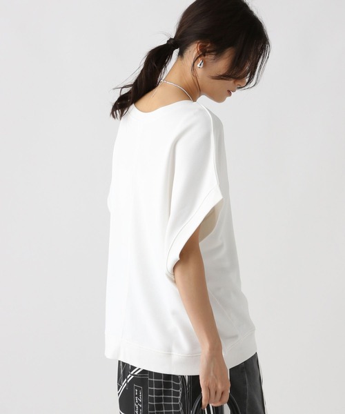 Elura（エルーラ）の「裏毛ドルマンプルオーバー/588164（Tシャツ/カットソー・レディース・ホワイト/チャコールグレー/ライトベージュ・FREE）」の7枚目の写真