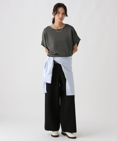 Elura（エルーラ）の「裏毛ドルマンプルオーバー/588164（Tシャツ/カットソー・レディース・ホワイト/チャコールグレー/ライトベージュ・FREE）」の9枚目の写真