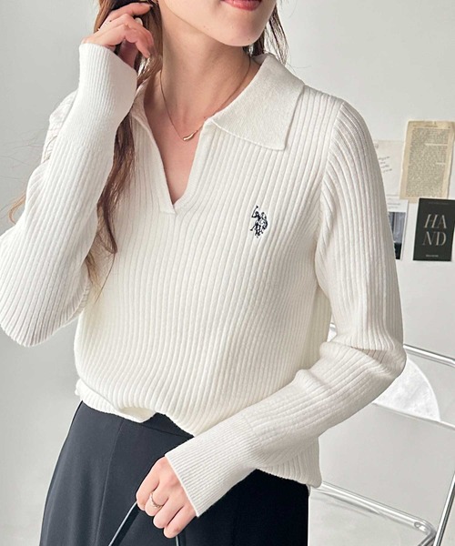 U.S. POLO ASSN.(ユーエスポロアッスン)の「【新色追加】GeeRA別注【U.S. POLO ASSN.】もちもち素材!ワンポイント刺繍ポロ襟スキッパーリブニットプルオーバー(ニット/セーター・レディース・ベージュ/ネイビー/グレー/オフホワイト/チャコール/ブラウン・SMALL/MEDIUM/LARGE)」の8枚目の写真