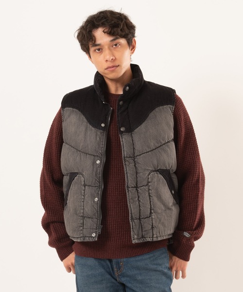 美品【Levi's】リーバイス ウエスタン ペイズリー柄 ダウンベスト Levi's（リーバイス）の「Levi's/リーバイス WESTERN