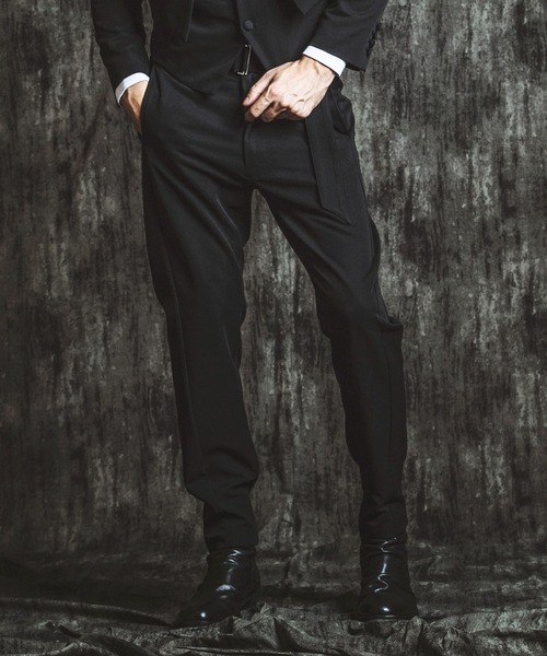 NO ID.（ノーアイディ）の「【NO ID.】Belted Tapered Trousers / ベルテッド テーパード トラウザーズ（スラックス・メンズ・その他23/ブラック・2/1）」の2枚目の写真