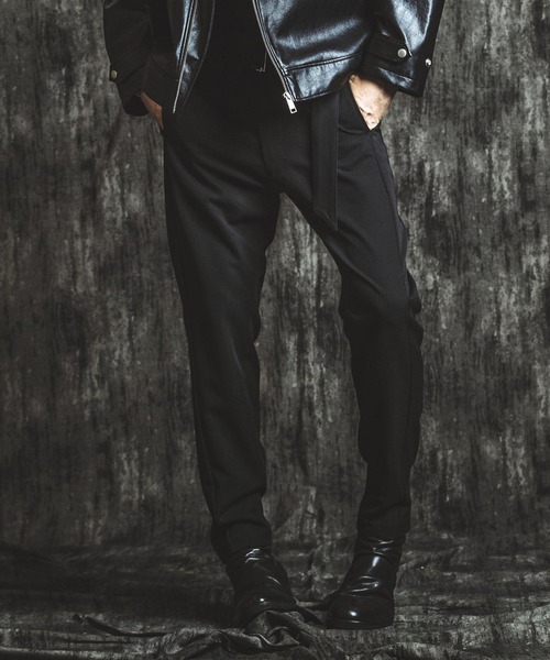 NO ID.（ノーアイディ）の「【NO ID.】Belted Tapered Trousers / ベルテッド テーパード トラウザーズ（スラックス・メンズ・その他23/ブラック・2/1）」の21枚目の写真