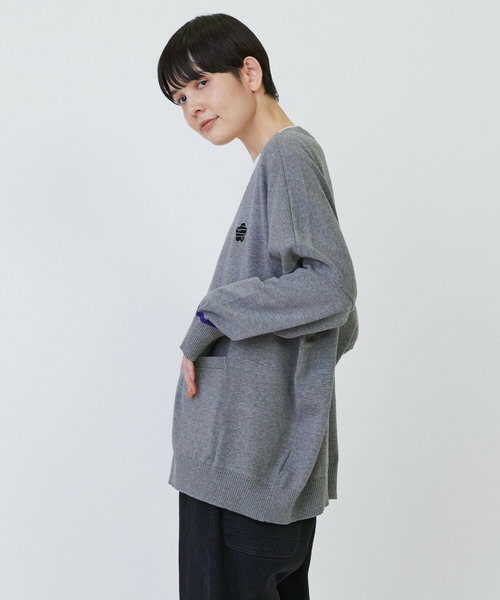 FRAPBOIS(フラボア)の「マークカーデ2(カーディガン/ボレロ・レディース・ブラック/グレー/レッド・2/1)」の15枚目の写真