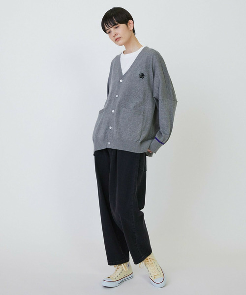 FRAPBOIS(フラボア)の「マークカーデ2(カーディガン/ボレロ・レディース・ブラック/グレー/レッド・2/1)」の19枚目の写真