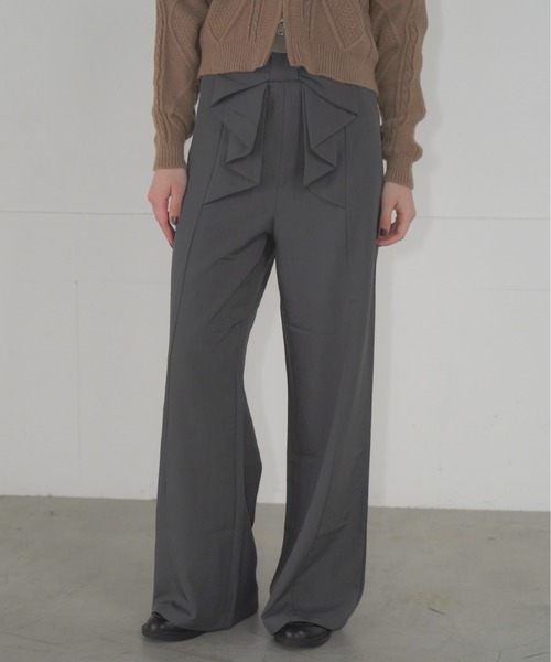 Mirette(ミレット)の「フロントリボンハイウエストスラックス ワイドシルエット / Front Ribbon High Waist Wide Slacks(スラックス・レディース・ブラック/チャコールグレー・SMALL/MEDIUM/LARGE)」の1枚目の写真